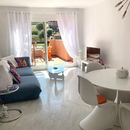 Elegant Penthouse Avec Vue Sur Piscine, Jardins, 2